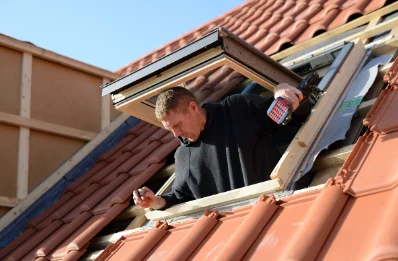 Pose de fenêtres de toit Velux à Tourch